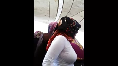 តារាចម្រៀងរាប់ pussy ម្រាមដៃ dit។