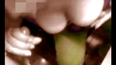 លា fucking និងការរួមភេទតាមមាត់ជាមួយនឹងមិត្តស្រី។