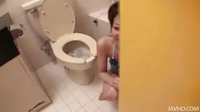 គិនុប្ឋ fucked ដោយអ្នកជំងឺ។