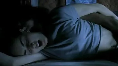 ក្មេងស្រីសាលា fucked ដោយបុរសម្នាក់។