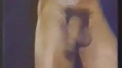 Fucks Anechka ជាមួយឪពុកចុងរបស់នាង.