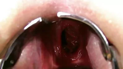 ពូដែលមានបទពិសោធ fucking វ័យក្មេង។
