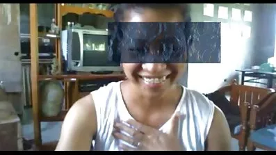 Fuck បានយ៉ាងល្អនិងស្ទាត់ជំនាញនិងស្រស់ស្អាតនៅសម្ដែង.