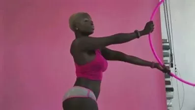 ប្រពន្ធ fucks ស្រឡាញ់។