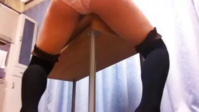 Lulu ជូគឺធុញទ្រាន់នឹងការ fucking នៅក្នុងព្រៃនិង fucking នៅក្នុងអាងទឹក។