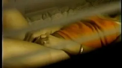 ម៉ូដែល fucks ថតរូប។
