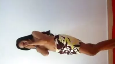 លោកបានលេបជល់ធំនិង gags។