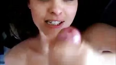 នរណាម្នាក់ fuck pussy Nastina របស់.