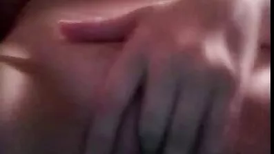 ស្អាតអាងហែលទឹក fucked ចាស់ទុំស្រីកំណាន់។