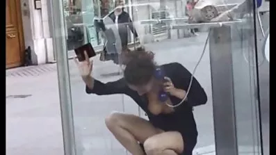 នាង Nala Brooke បាន fucked នៅពេលយប់ហើយឥឡូវនេះនាងចង់បានដោយថ្ងៃ។
